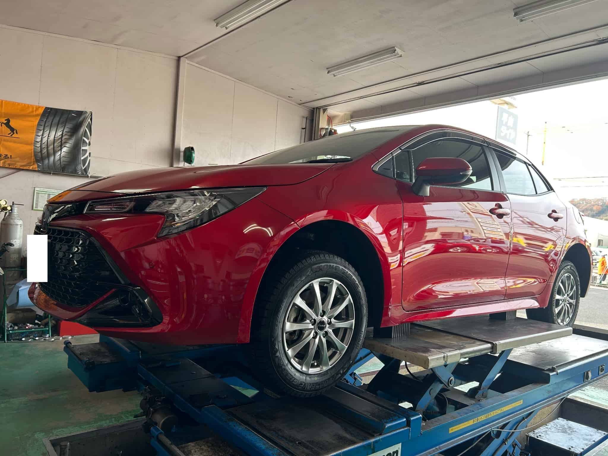 トーヨーのNEWスタッドレス　カローラスポーツへの画像