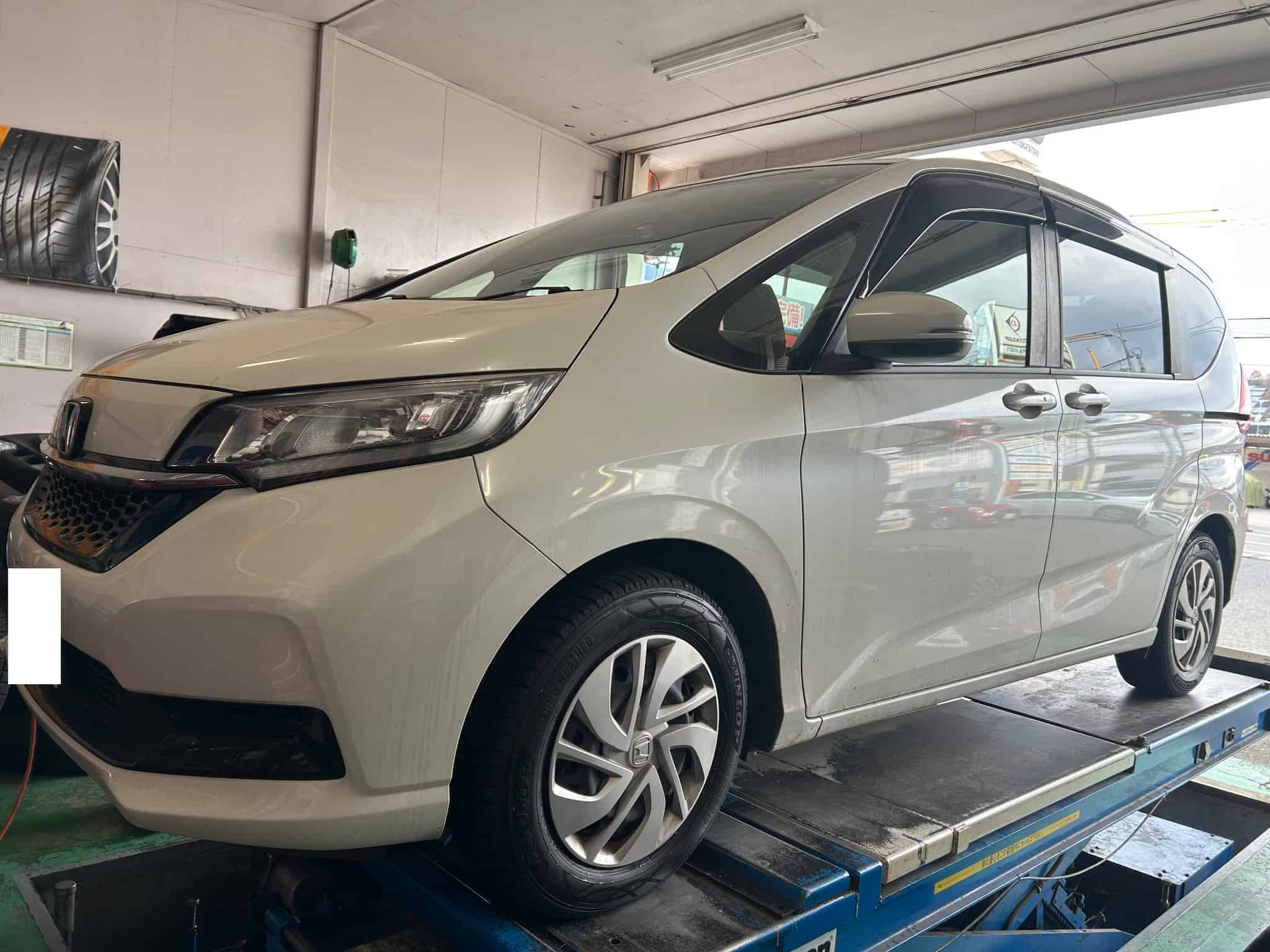 ダンロップ　シンクロウエザー装着　フリードへの画像