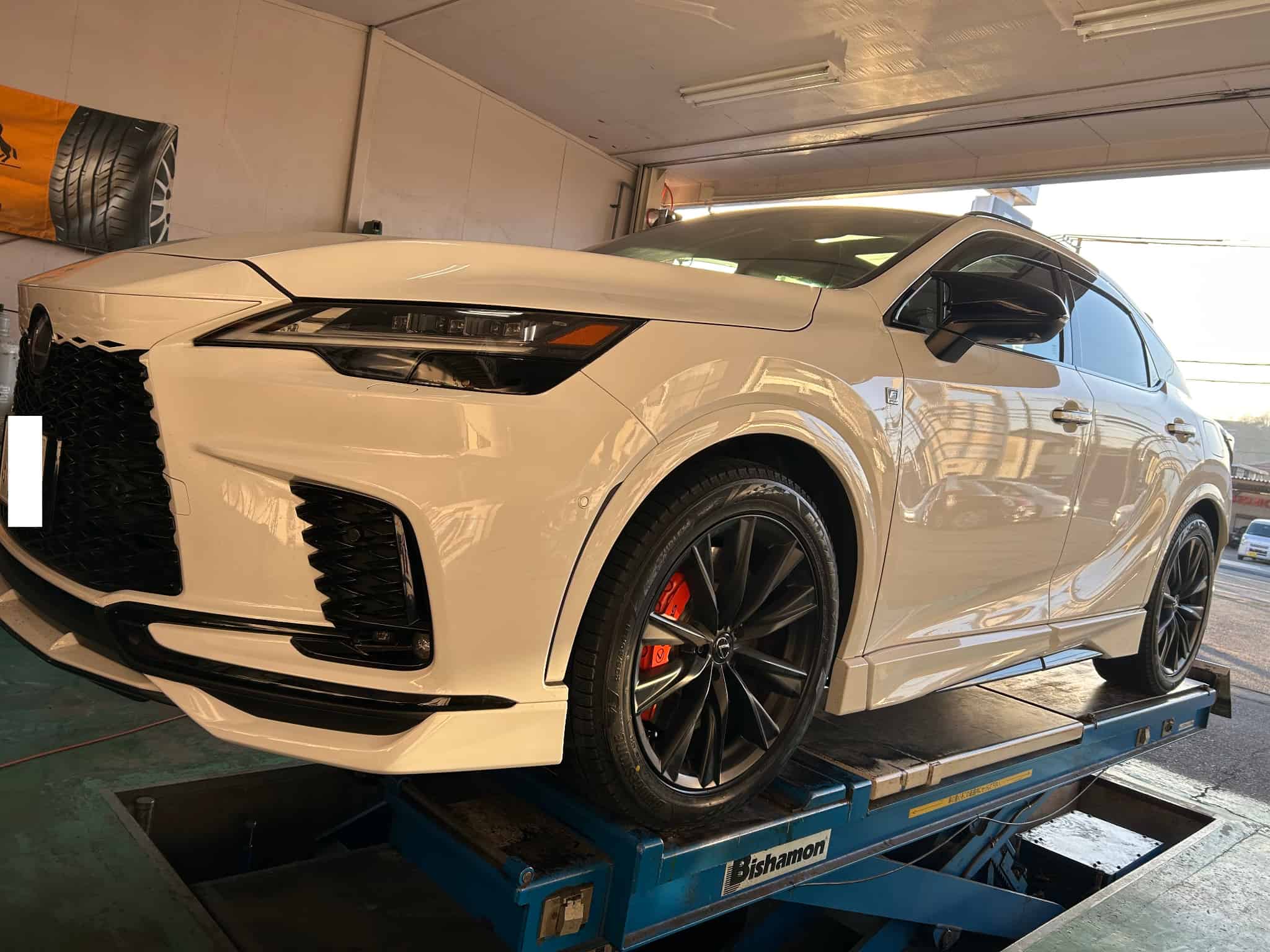 レクサスRXへ　ブリヂストンVRX3スタッドレスの画像