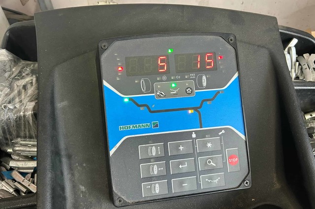 バランスウエイトが　IN5ｇ　OUT15ｇまでに