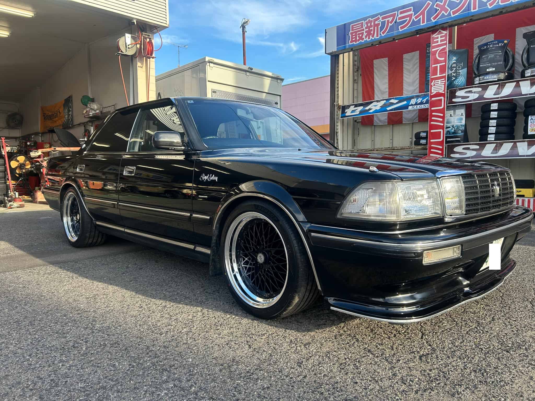 クラウンへ　18インチホイールタイヤ装着の画像