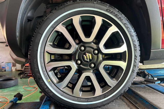 このサイズはホワイトリボンです。