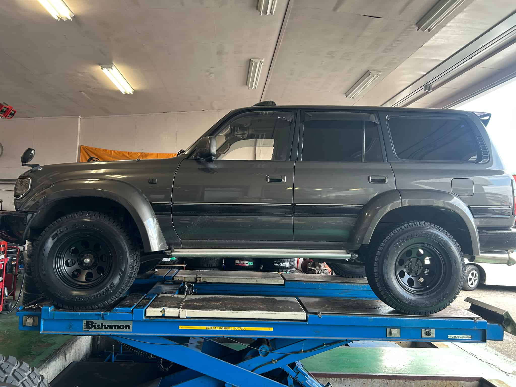 ランクル80へ　ブリザックスタッドレス＆ジムラインホイールセットの画像