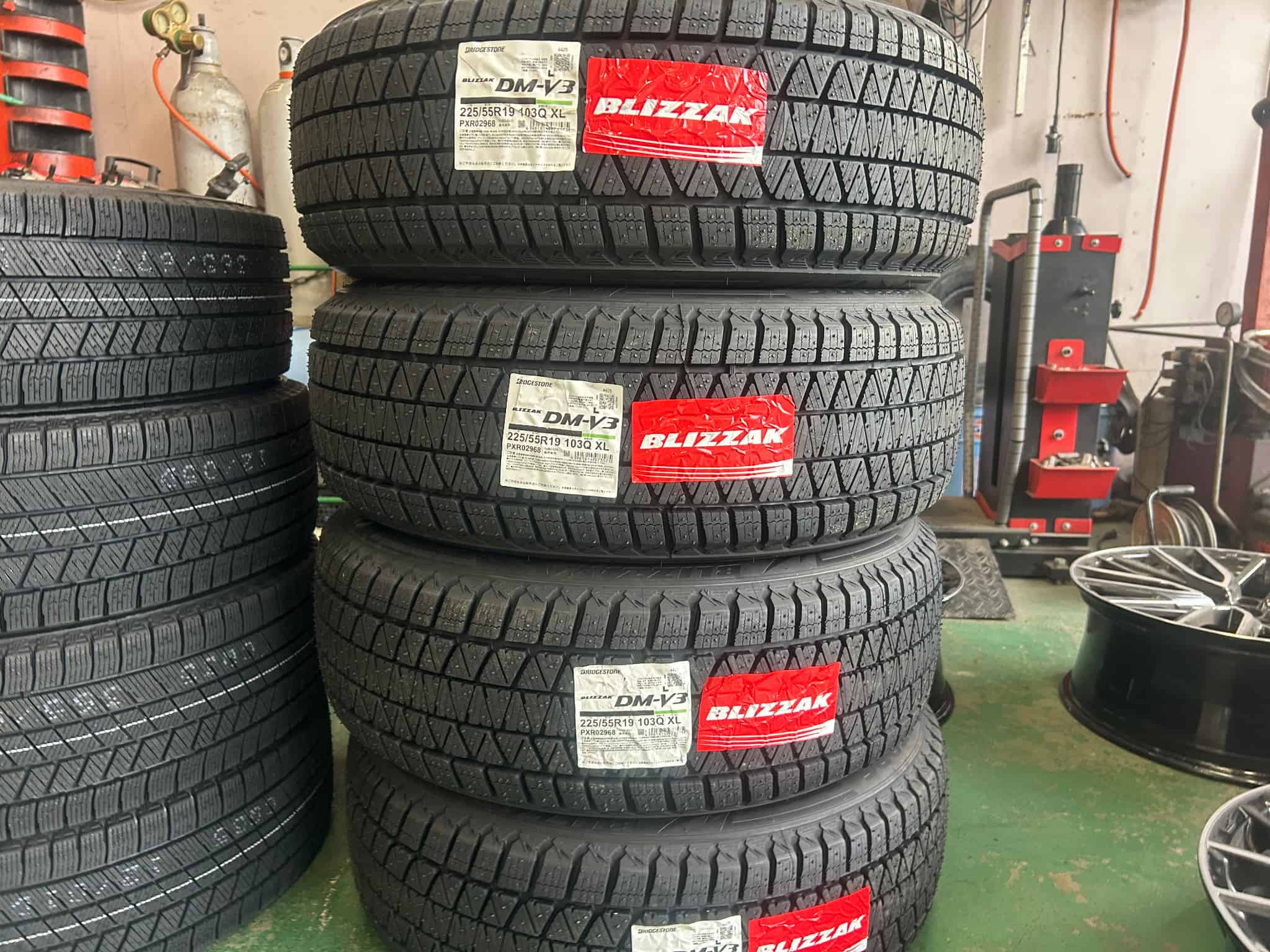 ハリアーへス 19インチ スタッドレスSUV用 | 商品情報 | 新着情報