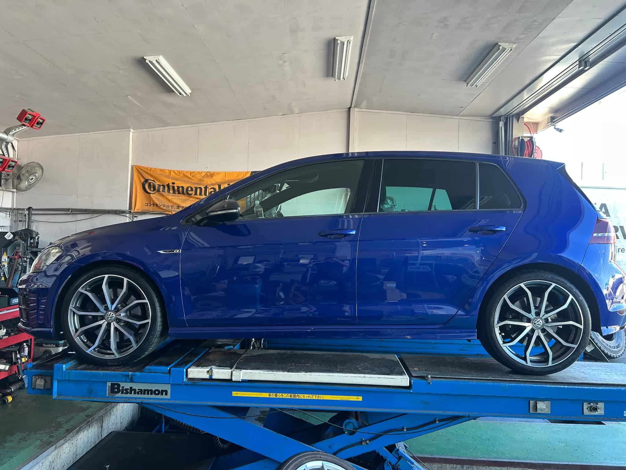 VWゴルフ7Rへ　コンチネンタルタイヤ＆MAKホイールの画像